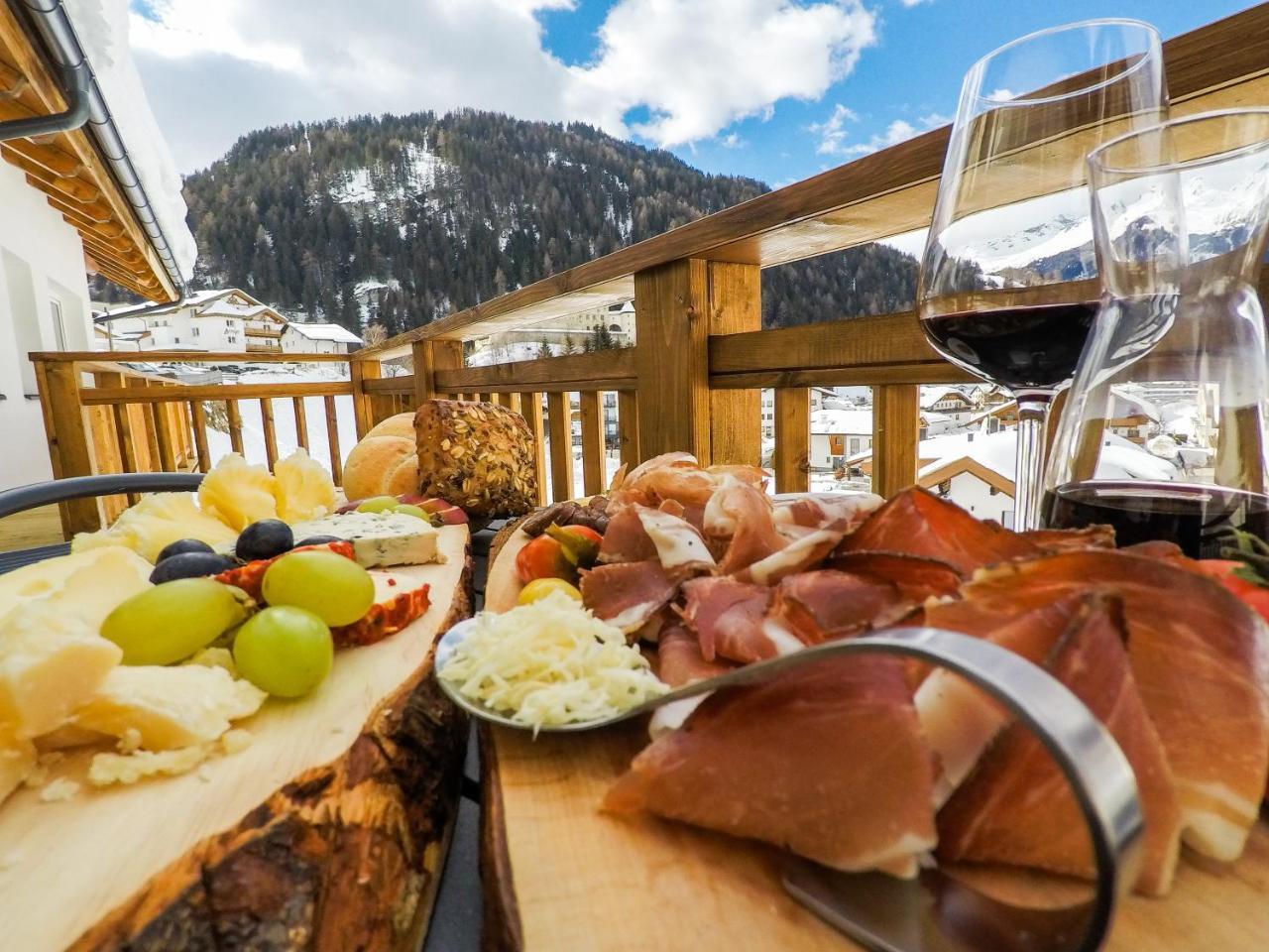 Collina Hotel Garni Nauders Luaran gambar