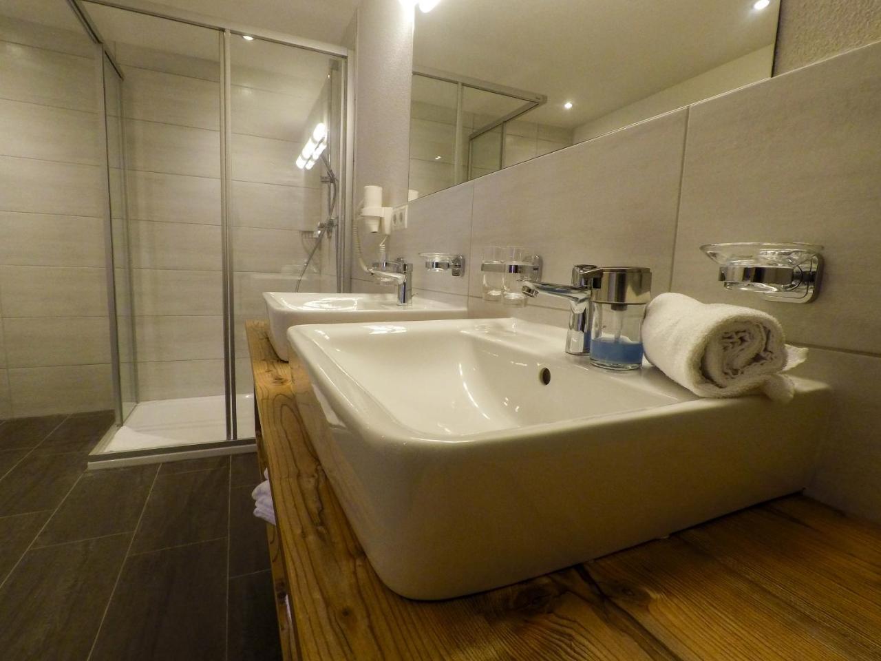 Collina Hotel Garni Nauders Luaran gambar
