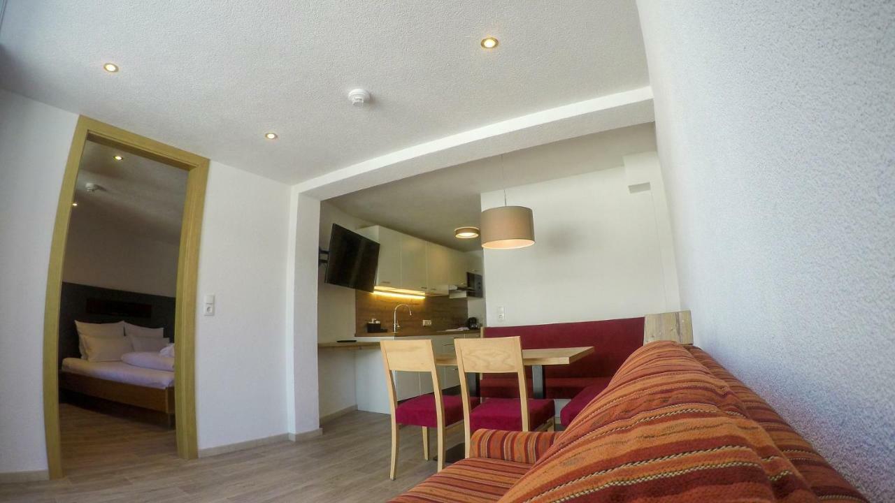 Collina Hotel Garni Nauders Luaran gambar
