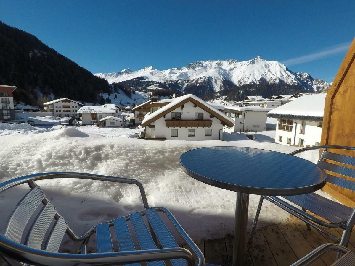 Collina Hotel Garni Nauders Luaran gambar