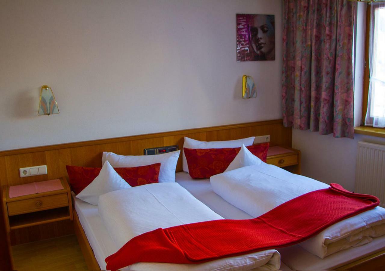 Collina Hotel Garni Nauders Luaran gambar
